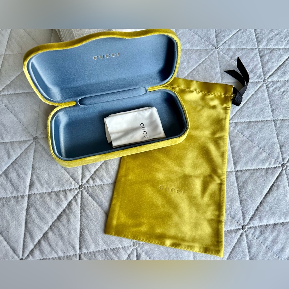 GUCCI Sunglass Velvet Case w/ Silk Dust Bag & Cleaning cloth. NEW! - Picture 2 of 13